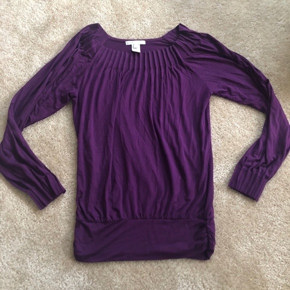 Design History Tops - - Beautiful Worn Once Design History Purple Top!